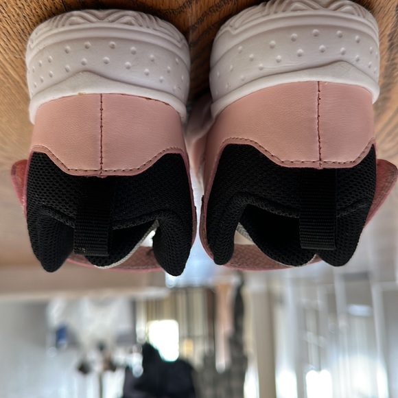 Jordan’s pink and white lightly used. Toddler size 7. - Picture 5 of 5